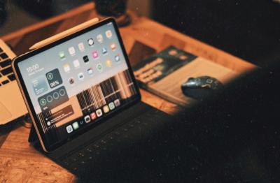 Investment ipad laptop